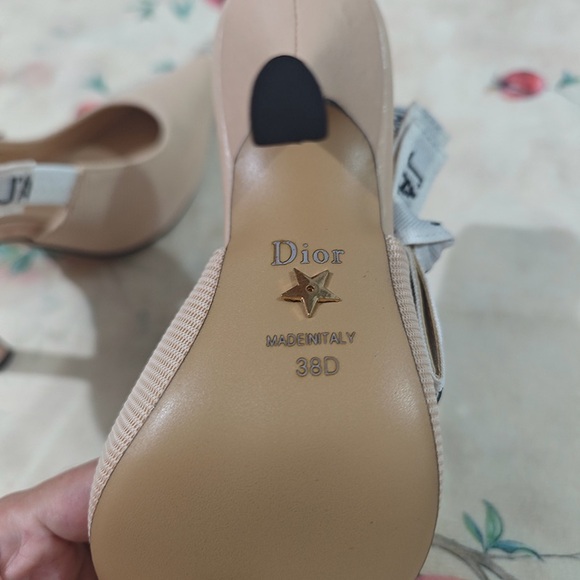 Dior Nude Pink Pumps - Picture 5 of 6